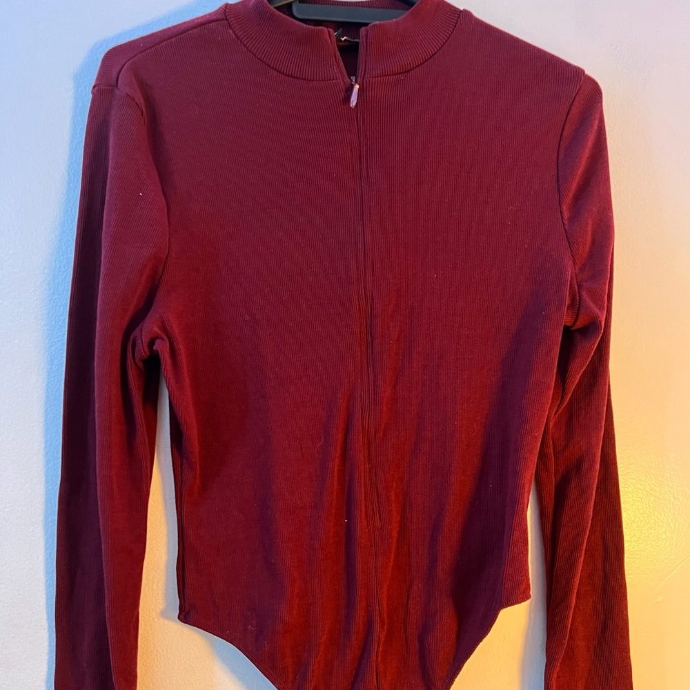 Long sleeve body suit